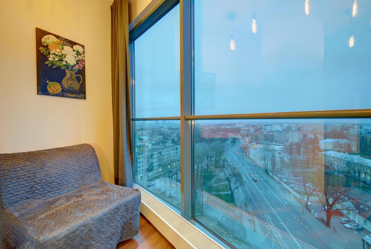 Helios 19 Luxury Vilnius Apartment Exterior photo